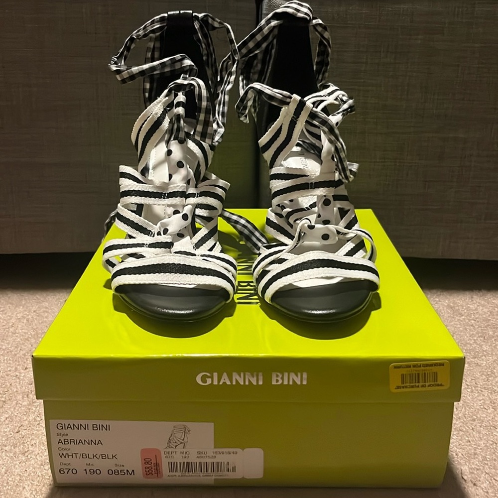 Gianni Bini Black Abrianna Gingham Lace Up Sandals 3.93” stiletto heels Size 8.5